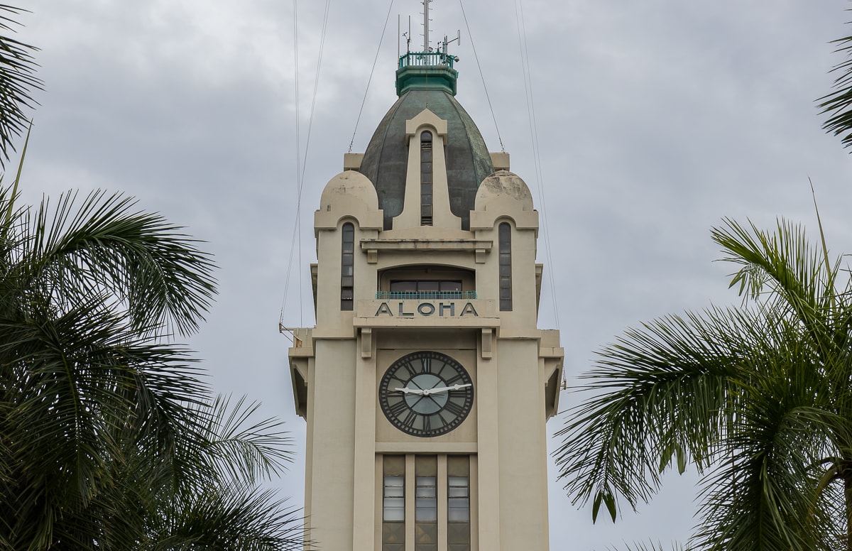Aloha Tower in der Altstadt von Honolulu