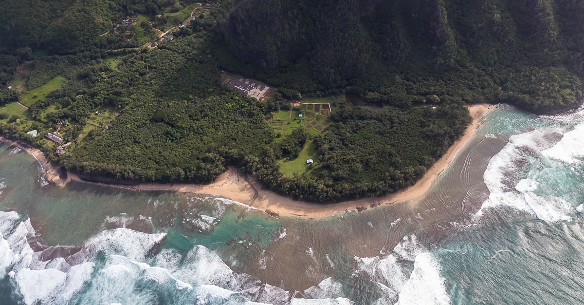 Ke'e Beach am Startpunkt des Kalalau Trails