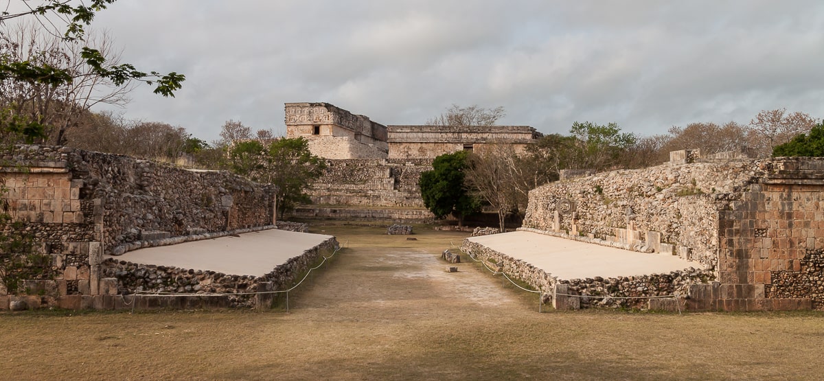 Ballspielplatz (Juego de Pelota) in Uxmal