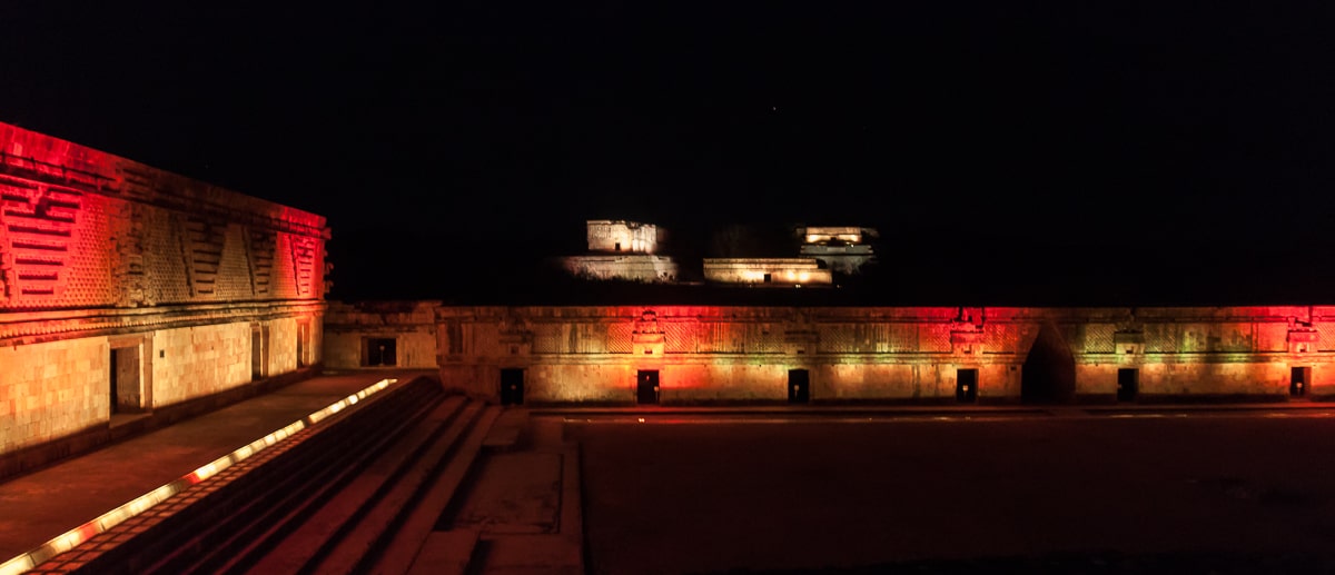 Uxmal Licht und Klangshow am Abend