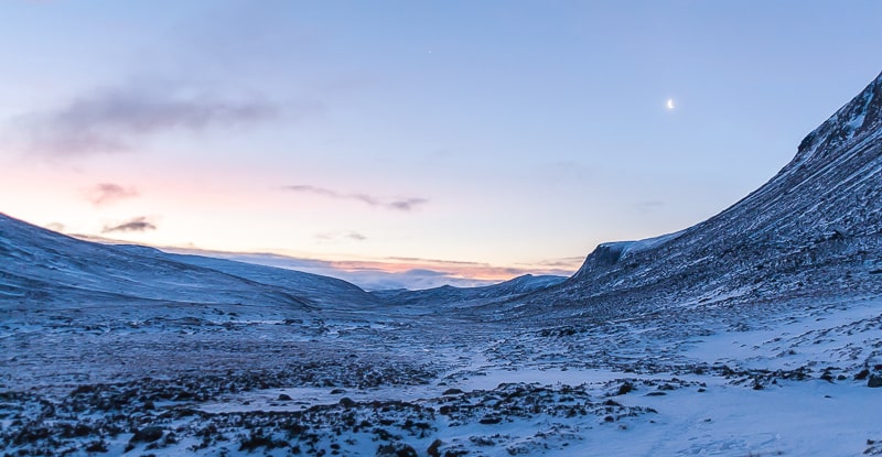 Morgenlicht in den Grampian Mountains