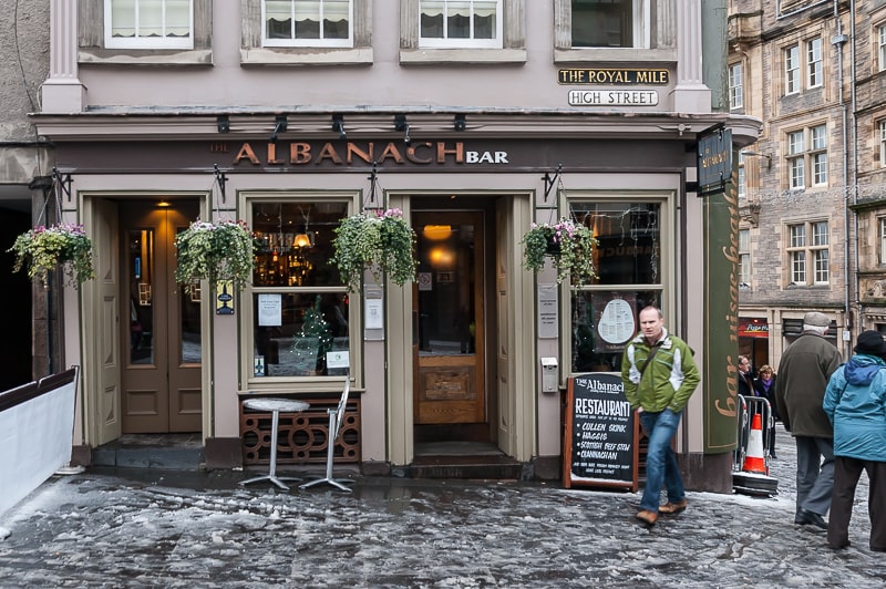 Kleiner Pub in der Altstadt