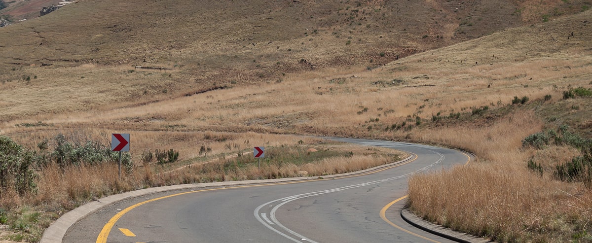 Hauptstraße R712 im Golden Gate National Park