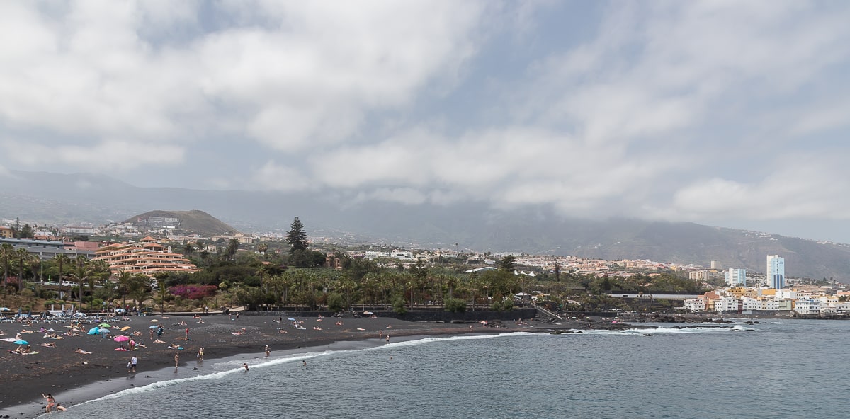 Schwarzer Sandstrand auf Teneriffa - Playa Jardin